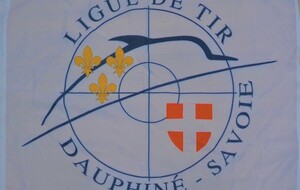 Drapeau de la Ligue - fond blanc avec logo de la Ligue de tir Dauphiné Savoie - 90x70 cm - 100% polyester