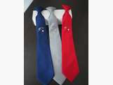 Cravate - trois coloris disponibles : Rouge, Bleu marine ou Gris - 100% polyester
